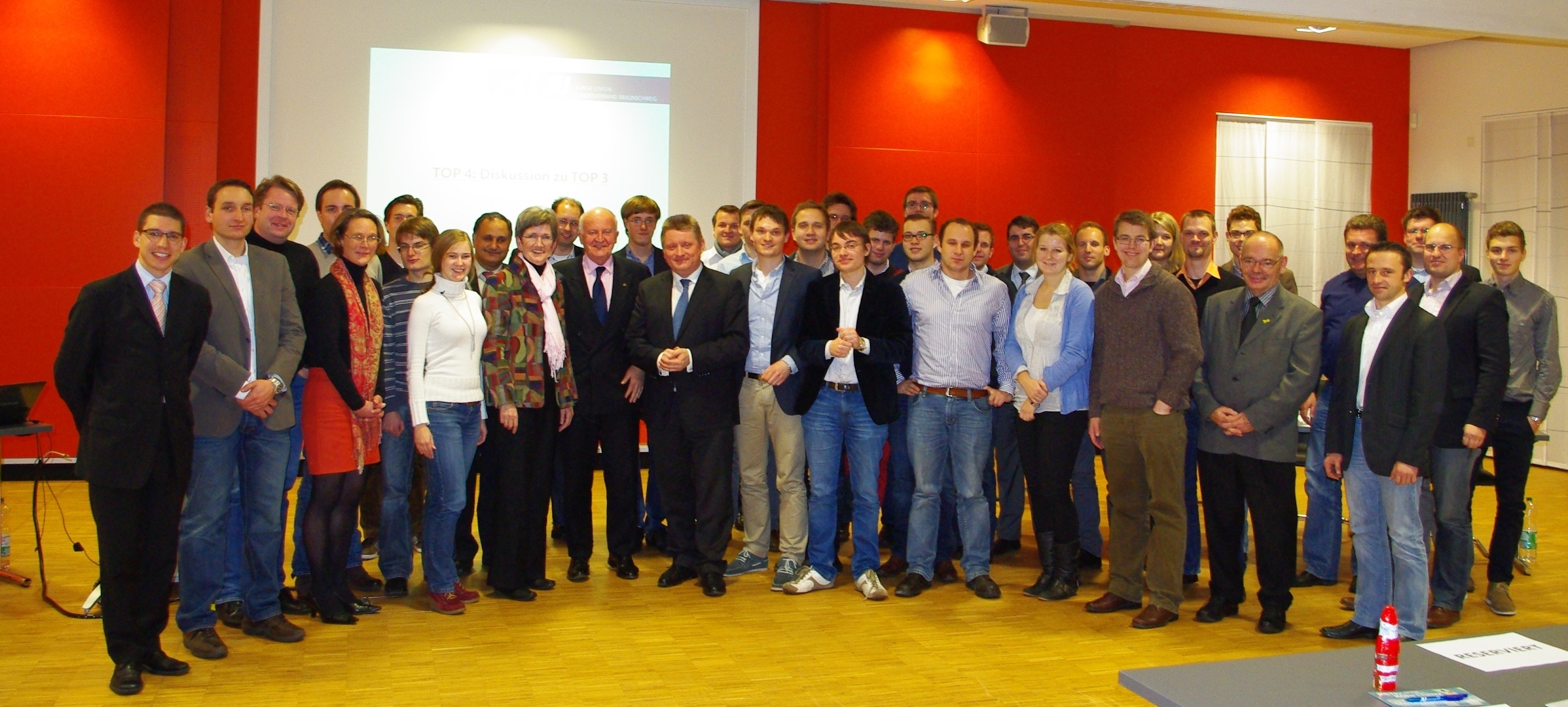 Teilnehmer der Metropolkonferenz mit Hermann Gröhe MdB
